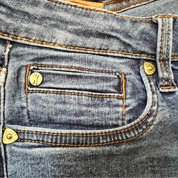 Kut from the Kloth Jeans - Picture 5 of 16